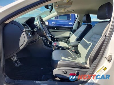 Zdjęcie 7 z 12 samochodu: 2015 VOLKSWAGEN PASSAT SE VIN:1VWBS7A38FC096761 - miniatura