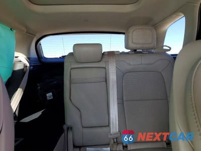 Zdjęcie 10 z 13 samochodu: 2022 LINCOLN CORSAIR VIN:5LMCJ1C95NUL35113 - miniatura