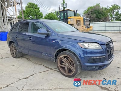 Czwarte zdjęcie samochodu z boku: 2013 AUDI Q7 PRESTIGE VIN:WA1DGAFE1DD013323 - miniatura