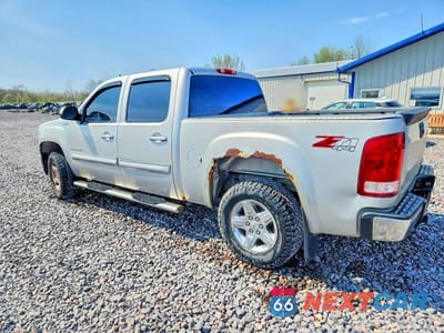 Drugie zdjęcie samochodu z przodu: 2011 GMC SIERRA K1500 SLE VIN:3GTP2VE39BG361525 - miniatura