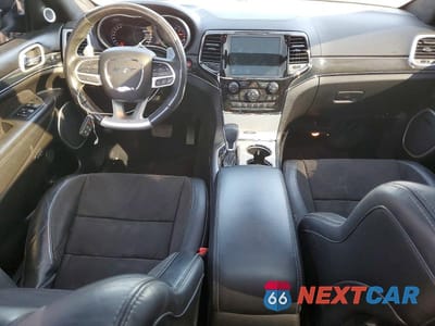 Zdjęcie 8 z 13 samochodu: 2021 JEEP GRAND CHEROKEE SRT-8 VIN:1C4RJFDJ1MC561127 - miniatura