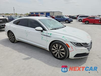 Czwarte zdjęcie samochodu z boku: 2019 VOLKSWAGEN ARTEON SE VIN:WVWBR7AN0KE000670 - miniatura