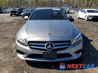 Piąte zdjęcie samochodu w środku: 2019 MERCEDES-BENZ C 300 4MATIC VIN:55SWF8EB8KU299922 - miniatura