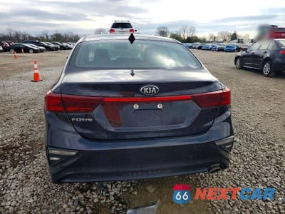 Zdjęcie 6 z 11 samochodu: 2019 KIA FORTE LXS VIN:3KPF24AD5KE061514 - miniatura