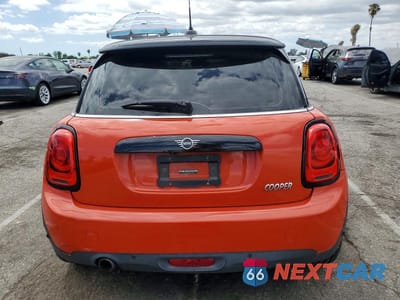 Zdjęcie 6 z 12 samochodu: 2019 MINI COOPER VIN:WMWXP5C5XK2H31248 - miniatura