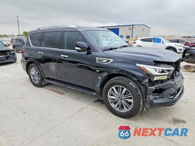 Czwarte zdjęcie samochodu z boku: 2019 INFINITI QX80 LUXE VIN:JN8AZ2NF9K9688408 - miniatura