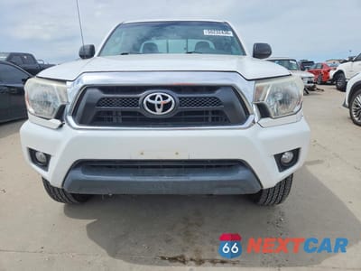 Piąte zdjęcie samochodu w środku: 2013 TOYOTA TACOMA PRERUNNER ACCESS CAB VIN:5TFTU4GN5DX047614 - miniatura