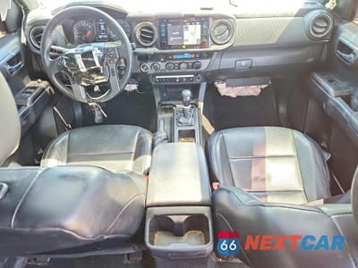 Zdjęcie 8 z 12 samochodu: 2018 TOYOTA TACOMA TRD OFF-ROAD VIN:3TMCZ5AN2JM184642 - miniatura