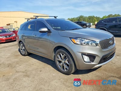 Czwarte zdjęcie samochodu z boku: 2017 KIA SORENTO SX V6 VIN:5XYPK4A50HG283953 - miniatura