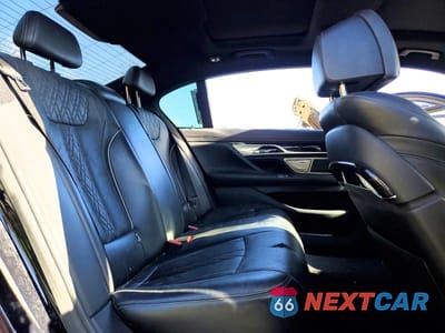 Zdjęcie 10 z 12 samochodu: 2017 BMW 750 I VIN:WBA7F0C33HGM22122 - miniatura