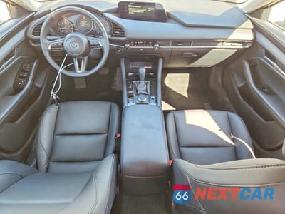 Zdjęcie 8 z 12 samochodu: 2024 MAZDA 3 SELECT SPORT VIN:3MZBPABM9RM423807 - miniatura