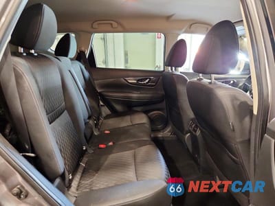 Zdjęcie 11 z 14 samochodu: 2019 NISSAN ROGUE SV VIN:KNMAT2MV0KP557613 - miniatura