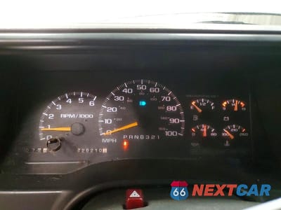 Zdjęcie 9 z 13 samochodu: 1999 CHEVROLET TAHOE K1500 VIN:1GNEK13R6XJ355699 - miniatura