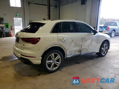 Trzecie zdjęcie samochodu z tyłu: 2020 AUDI Q3 PREMIUM PLUS S-LINE VIN:WA1EECF39L1072060 - miniatura