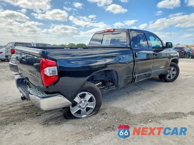 Trzecie zdjęcie samochodu z tyłu: 2016 TOYOTA TUNDRA SR5 VIN:5TFRM5F14GX100502 - miniatura