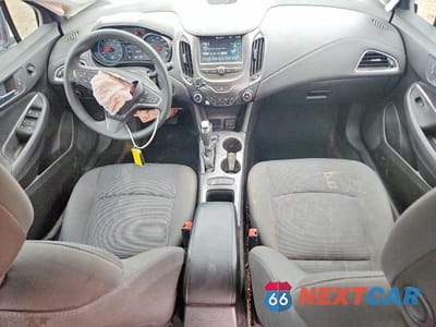 Zdjęcie 8 z 12 samochodu: 2017 CHEVROLET CRUZE LT VIN:3G1BE6SM9HS615530 - miniatura