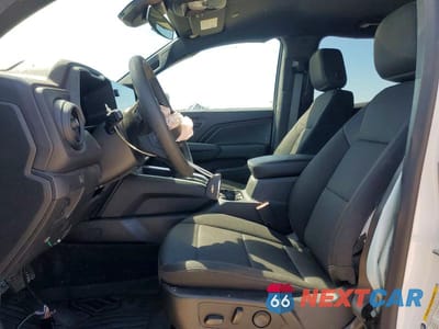 Zdjęcie 7 z 11 samochodu: 2024 CHEVROLET COLORADO VIN:1GCPSBEK0R1268813 - miniatura