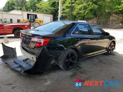 Trzecie zdjęcie samochodu z tyłu: 2014 TOYOTA CAMRY SE SPORT VIN:4T1BF1FK5EU729550 - miniatura