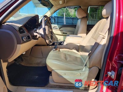 Zdjęcie 7 z 13 samochodu: 2007 GMC YUKON VIN:1GKFC13J97R214152 - miniatura