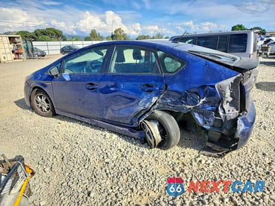 Drugie zdjęcie samochodu z przodu: 2010 TOYOTA PRIUS II VIN:JTDKN3DU2A1271405 - miniatura