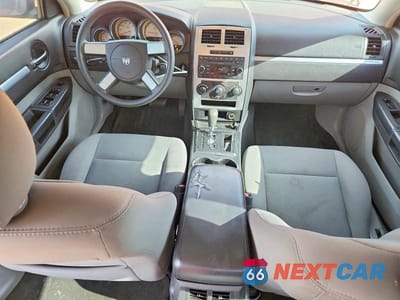 Zdjęcie 8 z 13 samochodu: 2008 DODGE CHARGER VIN:2B3KA43G28H320337 - miniatura