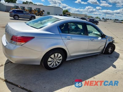 Trzecie zdjęcie samochodu z tyłu: 2009 HONDA ACCORD VIN:1HGCP26369A153481 - miniatura