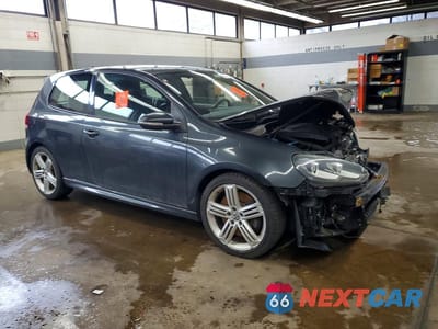 Czwarte zdjęcie samochodu z boku: 2013 VOLKSWAGEN GOLF R VIN:WVWRF7AJ9DW079483 - miniatura