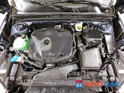 Zdjęcie 12 z 14 samochodu: 2022 VOLVO XC40 T5 MOMENTUM VIN:YV4162UK9N2747891 - miniatura