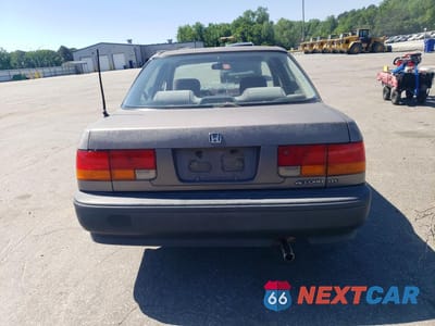 Zdjęcie 6 z 12 samochodu: 1992 HONDA ACCORD DX VIN:1HGCB7541NA201517 - miniatura