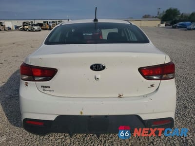 Zdjęcie 6 z 13 samochodu: 2018 KIA RIO S VIN:3KPA24AB5JE114820 - miniatura