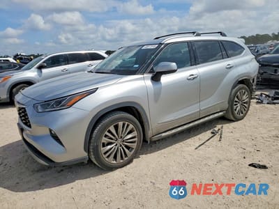 2021 TOYOTA HIGHLANDER PLATINUM 5TDFZRAH4MS084920 - główne zdjęcie licytacji z USA - miniatura