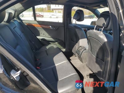 Zdjęcie 10 z 12 samochodu: 2011 MERCEDES-BENZ C 300 4MATIC VIN:WDDGF8BB3BR136086 - miniatura