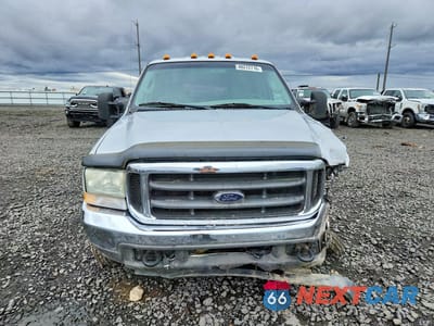 Piąte zdjęcie samochodu w środku: 2004 FORD F350 SUPER DUTY VIN:1FTWW33P04ED27395 - miniatura
