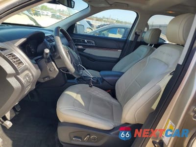 Zdjęcie 7 z 13 samochodu: 2017 FORD EXPLORER PLATINUM VIN:1FM5K8HT6HGC09612 - miniatura