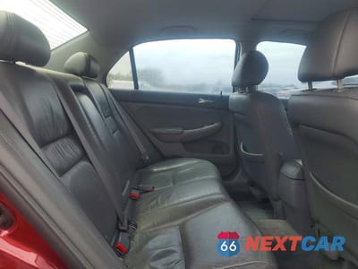 Zdjęcie 10 z 11 samochodu: 2004 HONDA ACCORD EX VIN:1HGCM665X4A010835 - miniatura