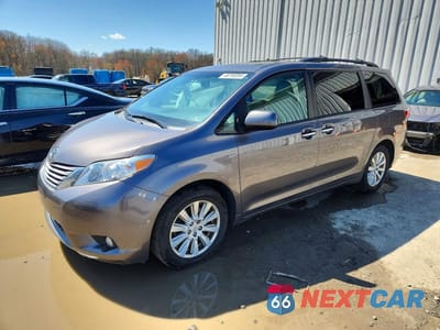 2017 TOYOTA SIENNA XLE PREMIUM 7-PASSENGER 5TDDZ3DC0HS149952 - główne zdjęcie licytacji z USA - miniatura