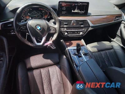 Zdjęcie 8 z 12 samochodu: 2022 BMW 530 XI VIN:WBA13BJ07NWX54889 - miniatura