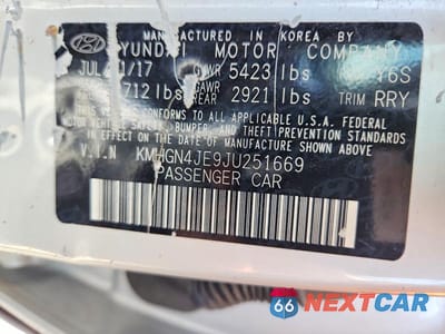 Zdjęcie 12 z 12 samochodu: 2018 GENESIS G80 3.8 VIN:KMHGN4JE9JU251669 - miniatura