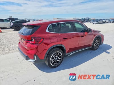 Trzecie zdjęcie samochodu z tyłu: 2026 BMW X1 XDRIVE28I VIN:WBX73EF08T5410128 - miniatura