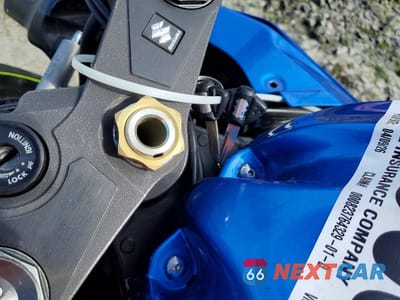 Zdjęcie 8 z 10 samochodu: 2015 SUZUKI GSX-R1000 VIN:JS1GT78A4F2100234 - miniatura