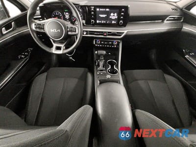 Zdjęcie 8 z 11 samochodu: 2023 KIA K5 LXS VIN:5XXG14J22PG203340 - miniatura