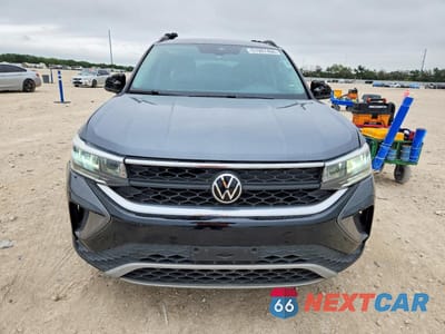 Piąte zdjęcie samochodu w środku: 2022 VOLKSWAGEN TAOS S VIN:3VVDX7B21NM002706 - miniatura