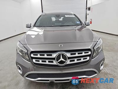 Piąte zdjęcie samochodu w środku: 2020 MERCEDES-BENZ GLA 250 VIN:WDCTG4EB4LJ650193 - miniatura