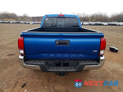 Zdjęcie 6 z 11 samochodu: 2018 TOYOTA TACOMA SR5 V6 VIN:5TFRZ5CN7JX064272 - miniatura