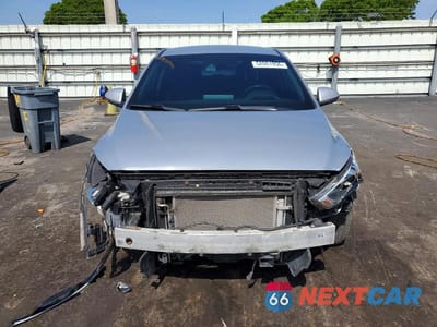 Piąte zdjęcie samochodu w środku: 2022 HYUNDAI IONIQ BLUE VIN:KMHC65LC4NU270357 - miniatura