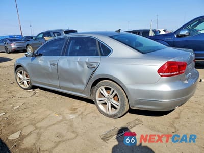 Drugie zdjęcie samochodu z przodu: 2014 VOLKSWAGEN PASSAT SE VIN:1VWBN7A34EC110175 - miniatura