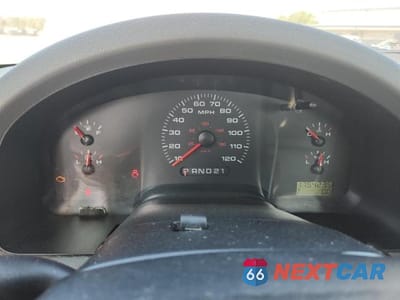 Zdjęcie 9 z 12 samochodu: 2005 FORD F150 VIN:1FTRF12285NB05129 - miniatura