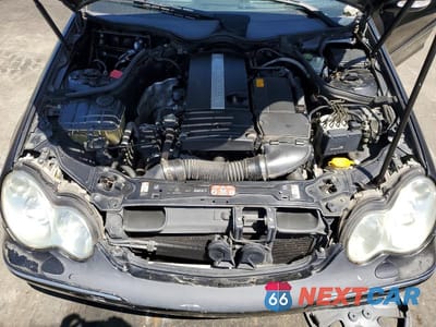 Zdjęcie 11 z 12 samochodu: 2004 MERCEDES-BENZ C 230K SPORT SEDAN VIN:WDBRF40J74F484482 - miniatura