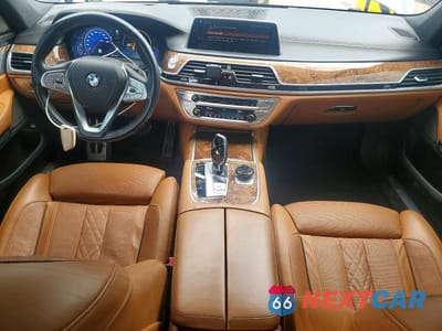 Zdjęcie 8 z 12 samochodu: 2018 BMW 750 XI VIN:WBA7B0C57JG527278 - miniatura