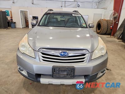Piąte zdjęcie samochodu w środku: 2011 SUBARU OUTBACK 2.5I LIMITED VIN:4S4BRBJC4B3413880 - miniatura